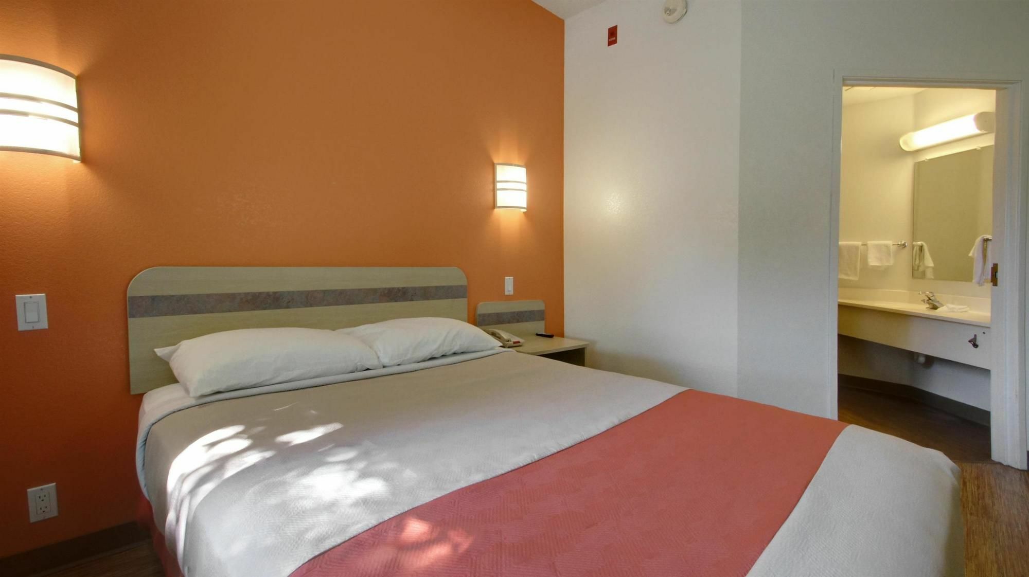 Motel 6 Lehi, Ut - Thanksgiving Point Exterior photo